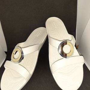 Women's Crocs Sanrah Sandals Size 8